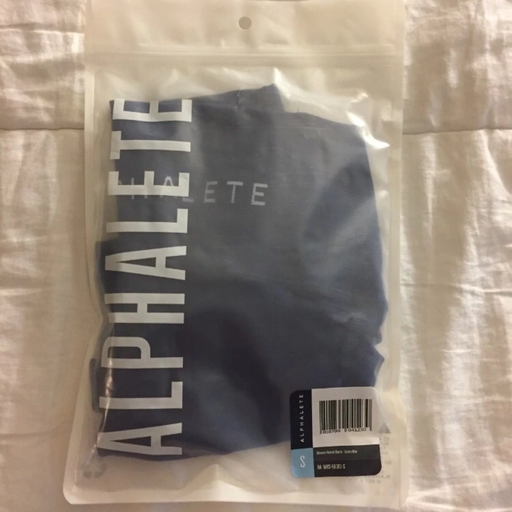 Alphalete Revival Shorts Estate Blue Small NWT - Picture 8 of 8